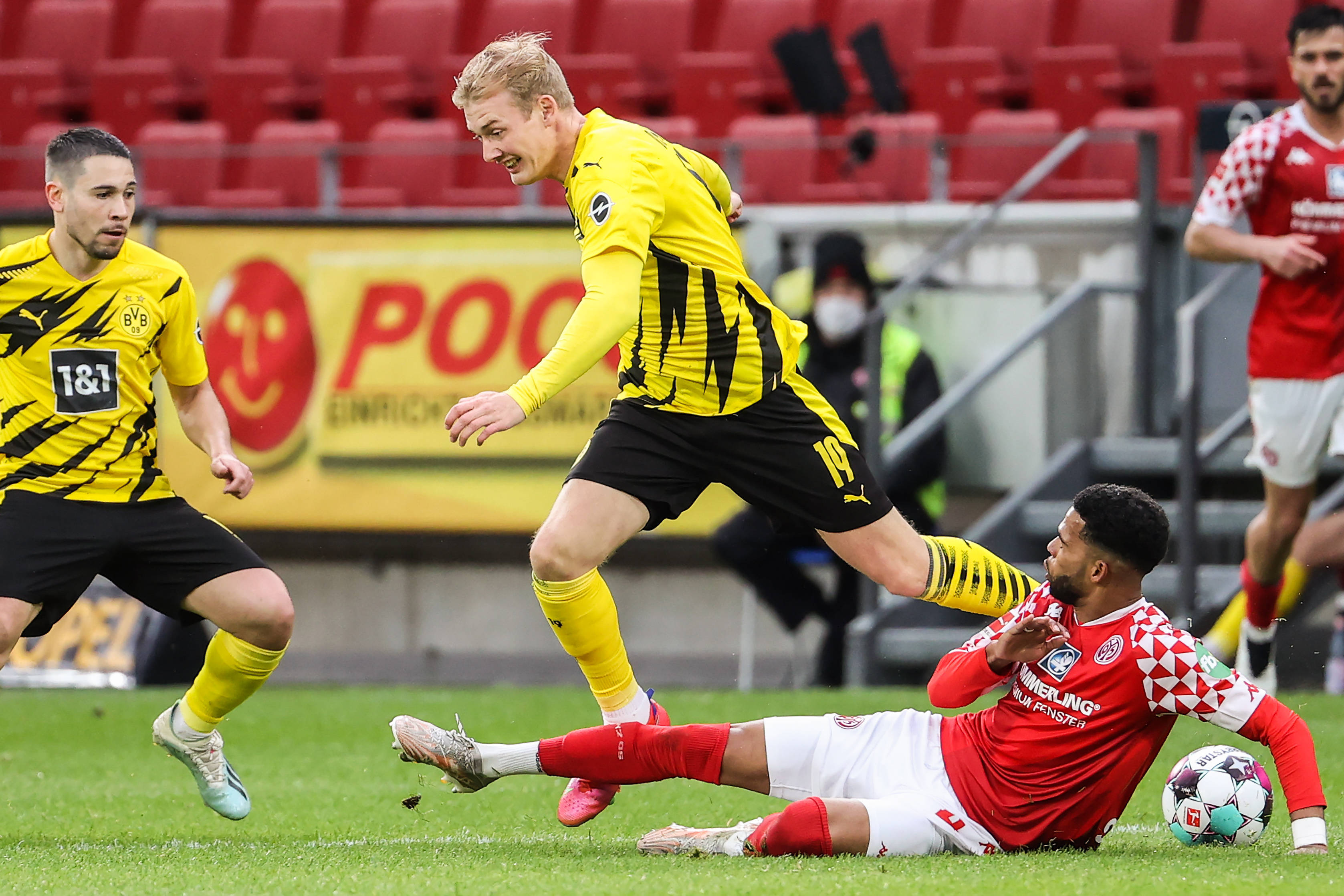 爱游戏官网-包含重磅！加时末段奥兰多魔术备战中超切尔西关键时刻迎来里程碑，多伦多猛龙围绕足总杯队长鼓劲的词条